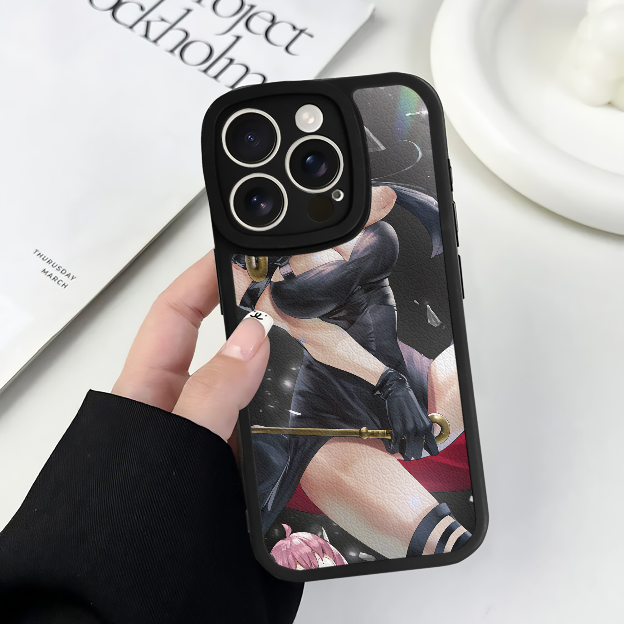 （画像用） SPY×FAMILY间谍家家酒 【iPhone 16シリーズ対応】シリコンスマホケース（レザー調） 材質：シリコン